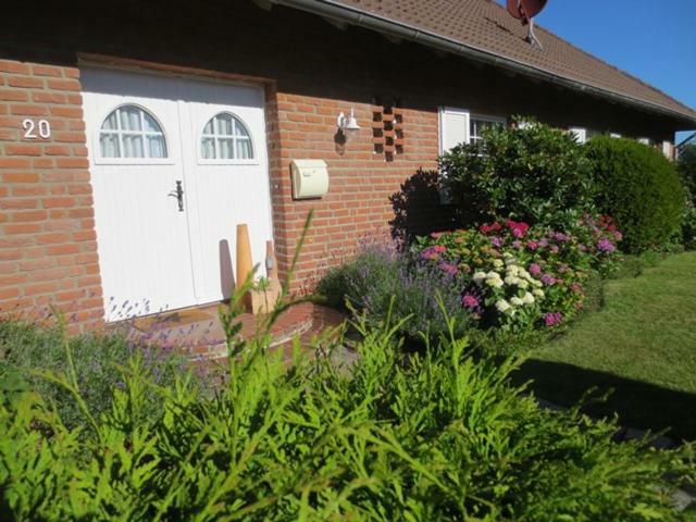 Luft Und Meer 4**** Ferienwohnung Hage Екстериор снимка